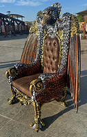 Fauteuil trône Aigle Royal baroque en bois massif doré Meubles Dobois