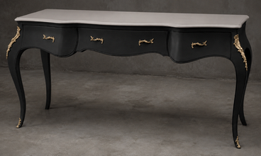 Bureau baroque laqué noir avec ornements bronze