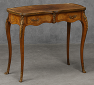 Secrétaire Louis XV en marqueterie raffinée avec décorations bronze – Meubles Dobois