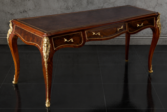 Bureau style Louis XV en marqueterie