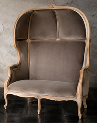 Canapé Carrosse 2 places de Style Louis XV avec tissu personnalisable - LES MEUBLES DOBOIS