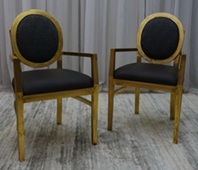 Chaises médaillon de restaurant avec accoudoirs, assise confortable – MEUBLES DOBOIS