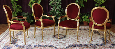 chaise médaillon avec accoudoirs de-style-louis-xvi doré baroque