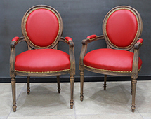 chaises médaillon avec accoudoirs baroque doré