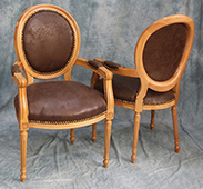 chaises médaillon avec accoudoirs cérusé français