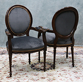 fauteuil de table médaillon style louis xvi rouge