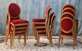 Chaise médaillon empilable style Louis XVI en velours rouge pour restaurant traditionnel – MEUBLES DOBOIS