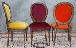 Chaise médaillon Louis XVI en velours vert foncé avec cadre bois noir sculpté