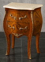 Table de chevet marquetée de style Louis XV plateau marbre vert