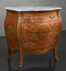 Grand chiffonnier de style Louis XV marqueterie plateau marbre