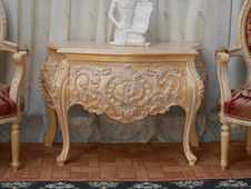 Commode baroque noire et or, style Louis XV avec plateau marbre blanc – MEUBLES DOBOIS