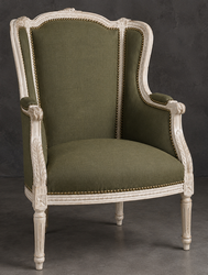 Bergère de style Louis XVI à haut dossier enveloppant - LES MEUBLES DOBOIS