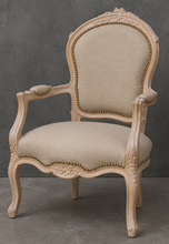 Fauteuil cabriolet Style Louis XV argenté à la feuille en cuir bleu roi - LES MEUBLES DOBOIS