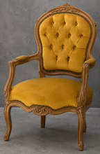 Fauteuil cabriolet Style Louis XV en chêne foncé et cuir noir capitonné - LES MEUBLES DOBOIS