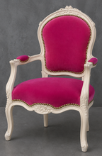Fauteuil de salon cabriolet Style Louis XV laqué crème en lin bleu roi - LES MEUBLES DOBOIS