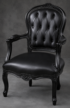 Fauteuil cabriolet rembourré de style Louis XV - LES MEUBLES DOBOIS