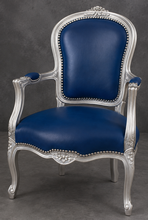 Fauteuil cabriolet en bois sculpté style baroque Louis XV - LES MEUBLES DOBOIS