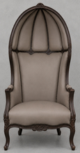 Fauteuil Carrosse baroque bois foncé avec tissu taupe