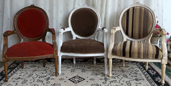 Grand fauteuil médaillon style Louis XVI fleurette - Meubles DOBOIS