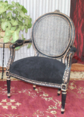 Fauteuil médaillon de style Louis XVI - Meubles DOBOIS