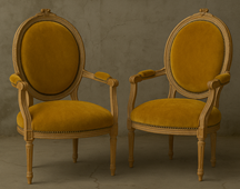 fauteuils médaillon style Louis XVI velours jaune moutarde MEUBLES DOBOIS