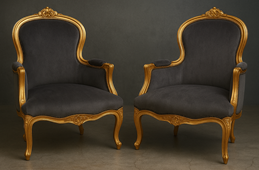 Fauteuil bergère cabriolet en gondole style Louis XV bois doré et velours gris foncé LES MEUBLES DOBOIS