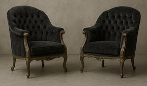 Fauteuil Louis XV baroque capitonné en velours noir et bois patiné LES MEUBLES DOBOIS