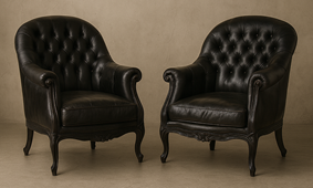 Fauteuils style Louis XV baroque cuir noir chesterfield