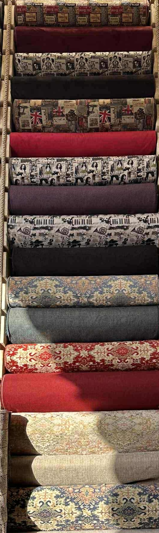 FABRICANT MEUBLES DOBOIS