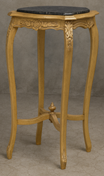 Guéridon Louis XV bois sculpté doré avec dessus en marbre blanc - Meubles Dobois