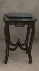 Petit guéridon Louis XV bois doré avec dessus en marbre blanc - Meubles Dobois