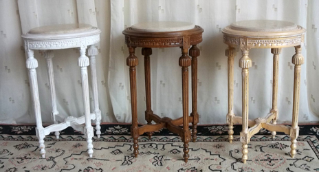 Guéridon style Louis XVI avec plateau en marbre rouge et piétement en bois doré sculpté - Meubles Dobois