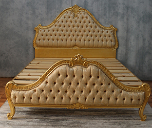 lit style baroque pour chambre de chateau