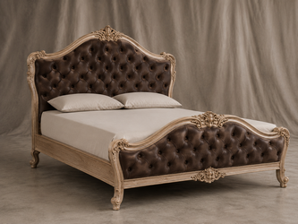 Lit Marie-Antoinette de style château en bois sculpté