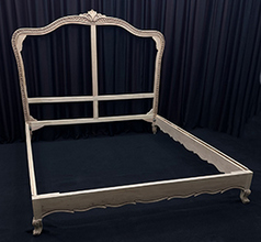 lit cabriolet Louis XV capitonné bois massif Meubles Dobois