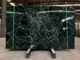 Marbre vert Indi pour table de style - LES MEUBLES DOBOIS