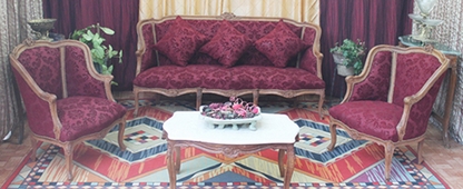 Canapé cabriolet gondole style Louis XV en bois naturel et tissu crème – MEUBLES DOBOIS