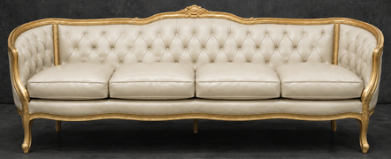 salon baroque avec canapé marquise style Louis XV