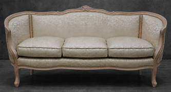 banquette marquise style baroque Louis XV avec dossier enveloppant