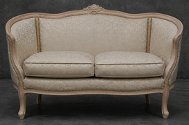 salon Louis XV avec canapé marquise baroque MEUBLES DOBOIS