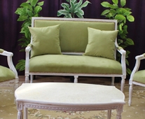 Canapé Jacob style Louis XVI en velours rouge – MEUBLES DOBOIS