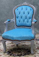 Fauteuil cabriolet enfant artisanal de style Louis XV - MEUBLES DOBOIS