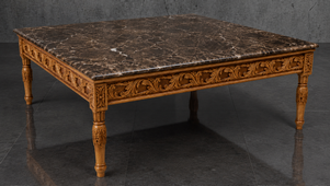 Table basse baroque sculptée à la main avec plateau en marbre - LES MEUBLES DOBOIS