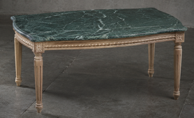 Table basse style Louis XVI en bois de hêtre brut et marbre noir Columbarium - LES MEUBLES DOBOIS