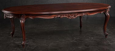 Grande table de salle à manger ovale style Louis XV avec quatre pieds sculptés - LES MEUBLES DOBOIS