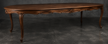 Grande table de salle à manger ovale style Louis XV en bois massif sur mesure - LES MEUBLES DOBOIS