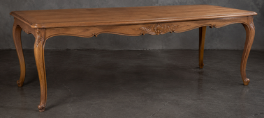 Grande table de salle à manger rectangulaire style Louis XV avec pieds sculptés - LES MEUBLES DOBOIS
