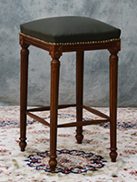 Tabouret de bar style Louis XVI bois sculpté LES MEUBLES DOBOIS